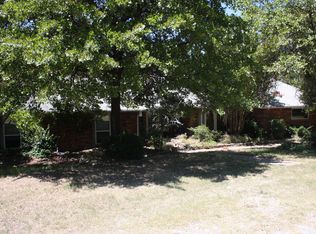 3611 Southwestern Dr, Edmond, OK 73034
