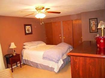 3rd image of 2203 Barclay Ct