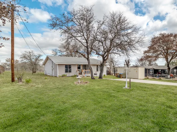 4315 Prelude Pass, Elmendorf, TX 78112