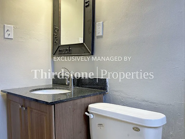 435 Springfield Ct N — Photo 8