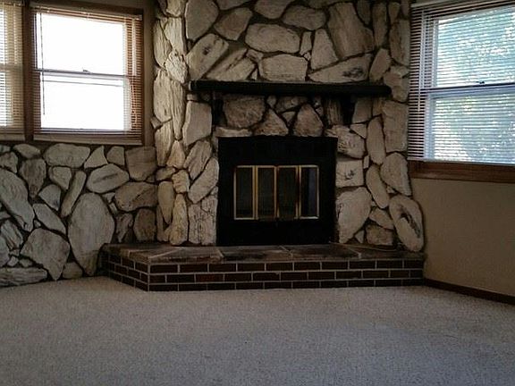 4th image of 1819 S Lakeport St #5