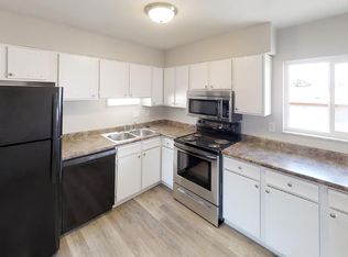 2925-1 Straus Ln, Colorado Springs, CO 80907