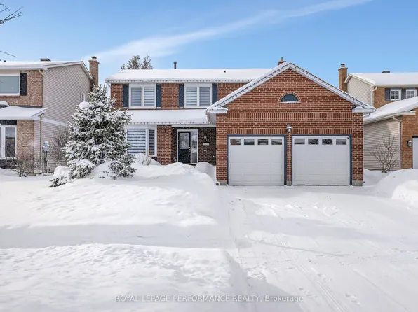 1310 Prestone Dr, Ottawa, ON K1E 2Z6