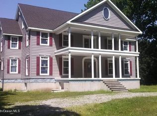 303 Squankum Rd, Farmingdale, NJ 07727