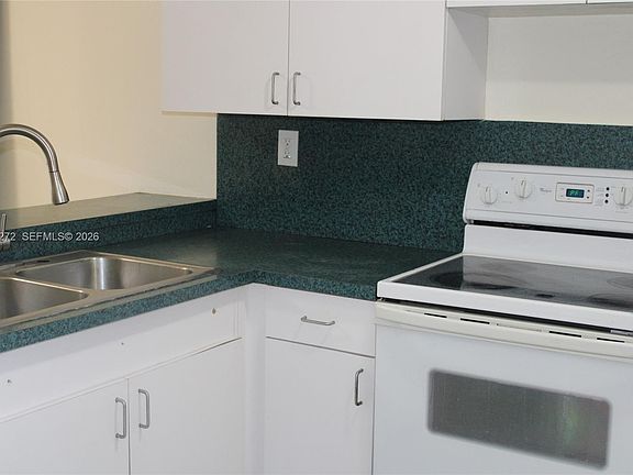 5th image of 2295 W 53rd Pl APT 201