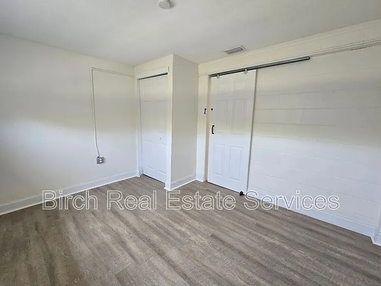 1247 Chelsea Ln — Photo 7