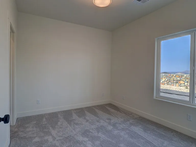 4021 Boardwalk Rd — Photo 14