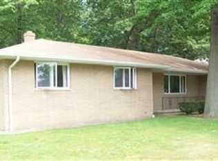 749 Red Hill Dr, Lorain, OH 44052