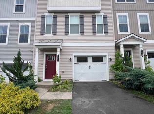 1615 Hudgins Farm Cir, Fredericksburg, VA 22408
