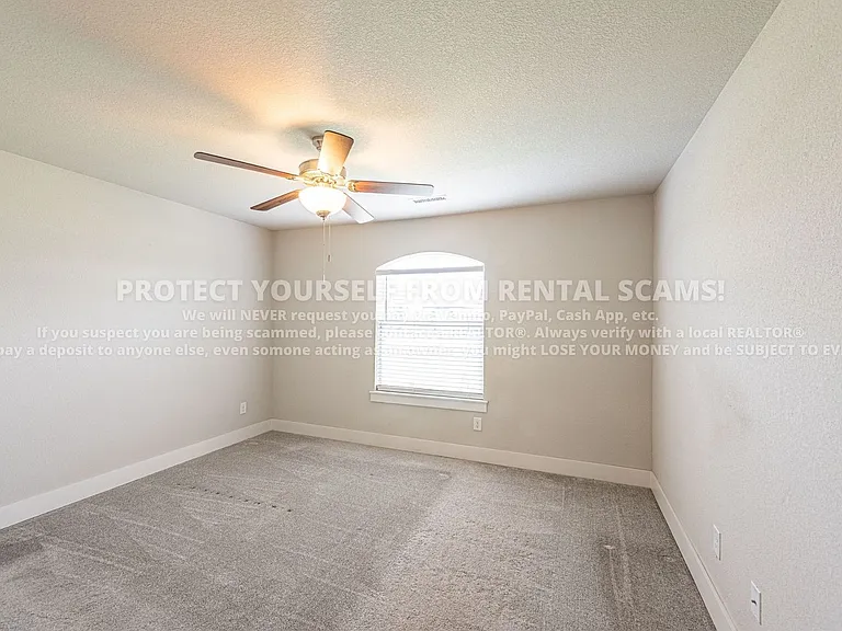 313 N Tacoma St — Photo 11