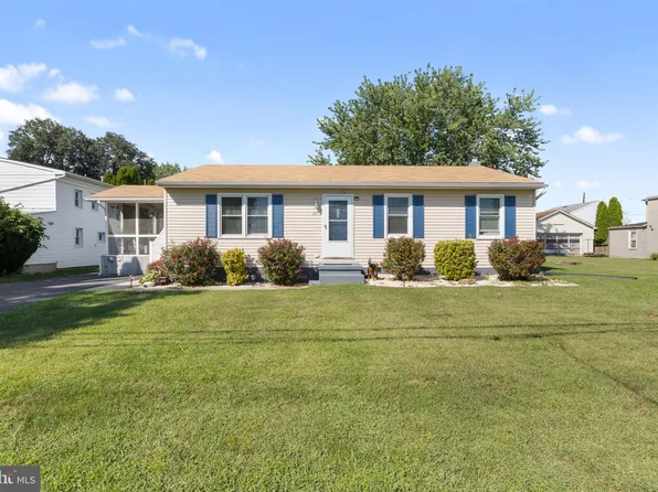 221 Russell Ave, Middletown, PA 17057