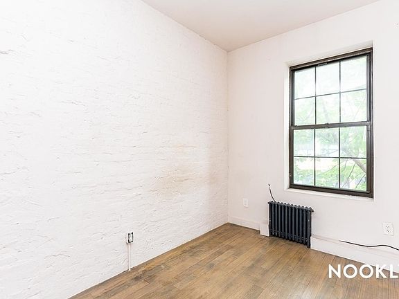 3rd image of 678 Franklin Ave #5