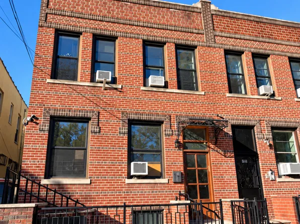 713 East New York Avenue image 1 of 7