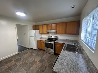 2242 W Nichols Rd, Arlington Heights, IL 60004