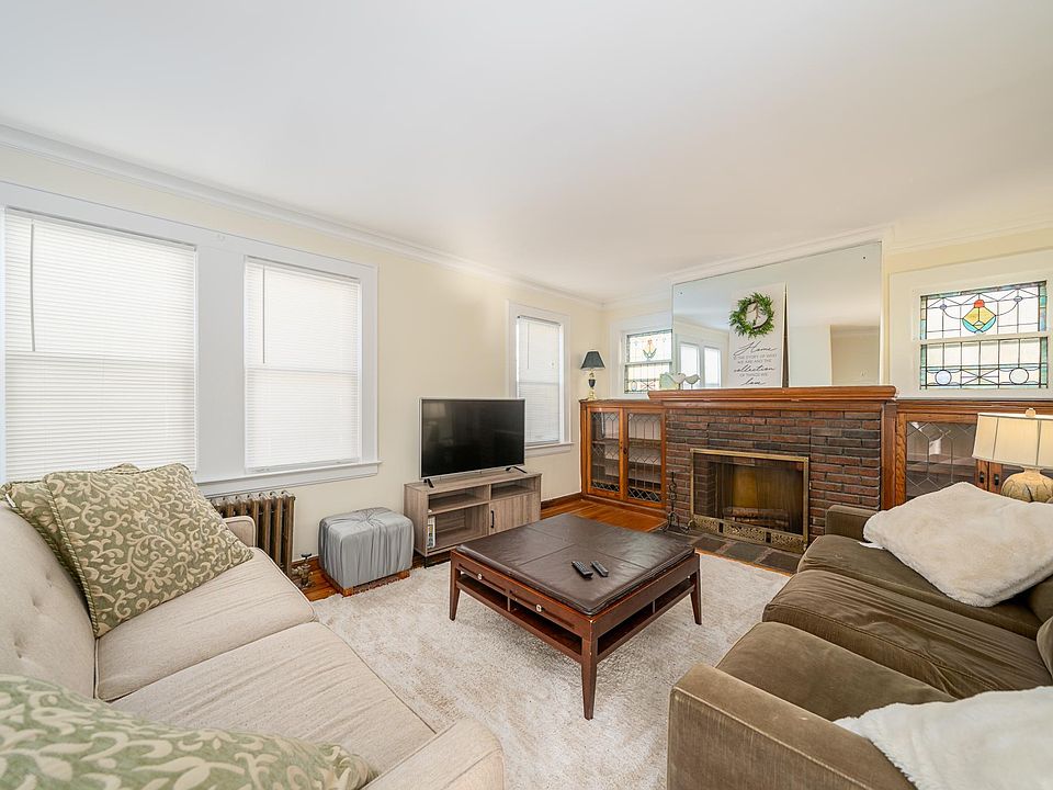1st image of 50 Brookwood Dr #A