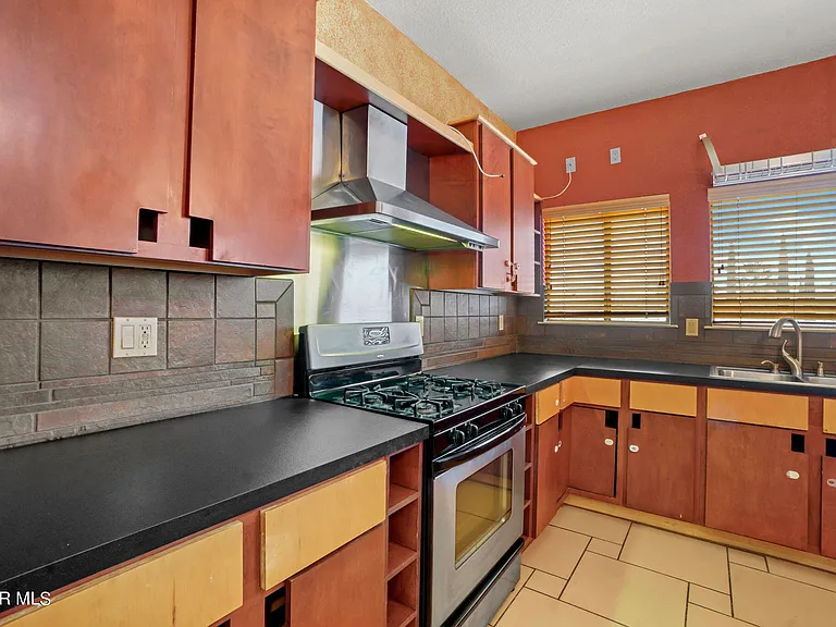 1230 Olga Mapula Dr — Photo 19