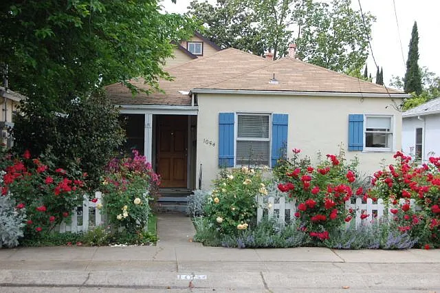 1054 49th St — Photo 6