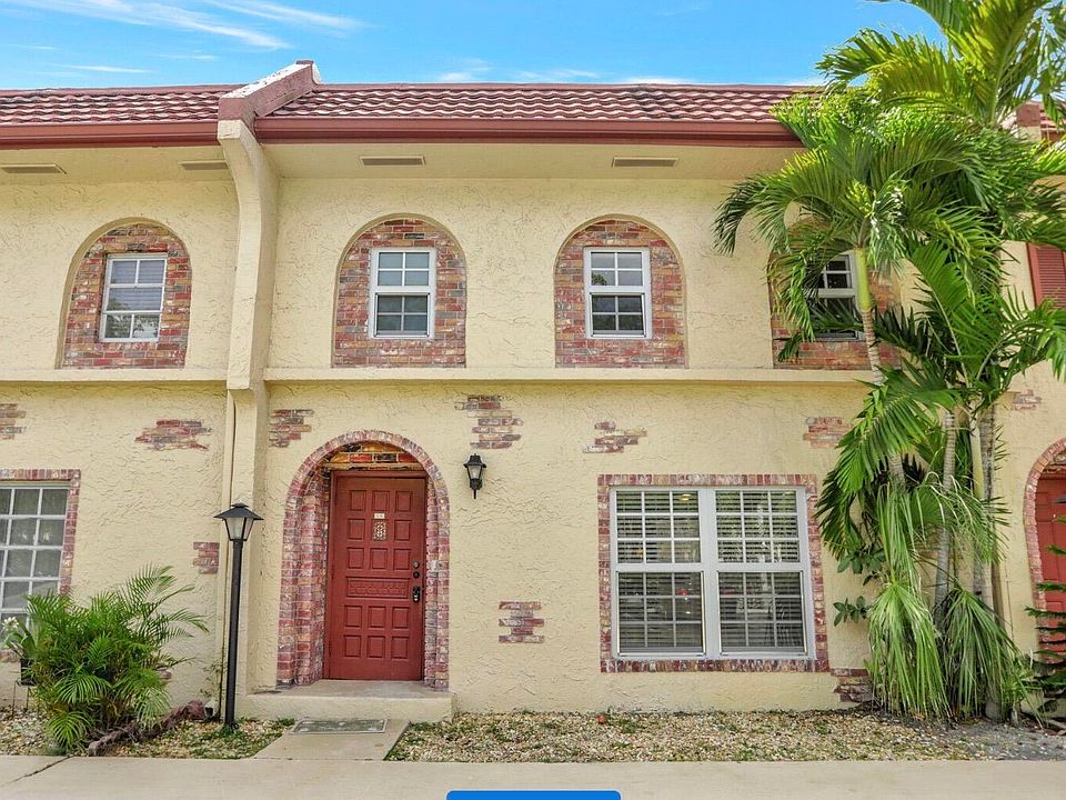 1st image of 3056 Riverside Drive #c6