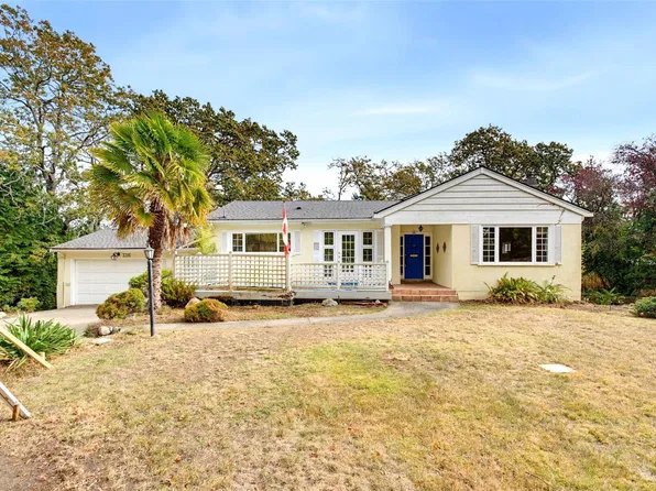 3315 Ripon Rd, Oak Bay, BC V8R 6G6