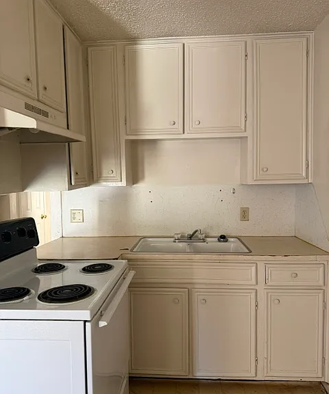 2209 15th St #B — Photo 2