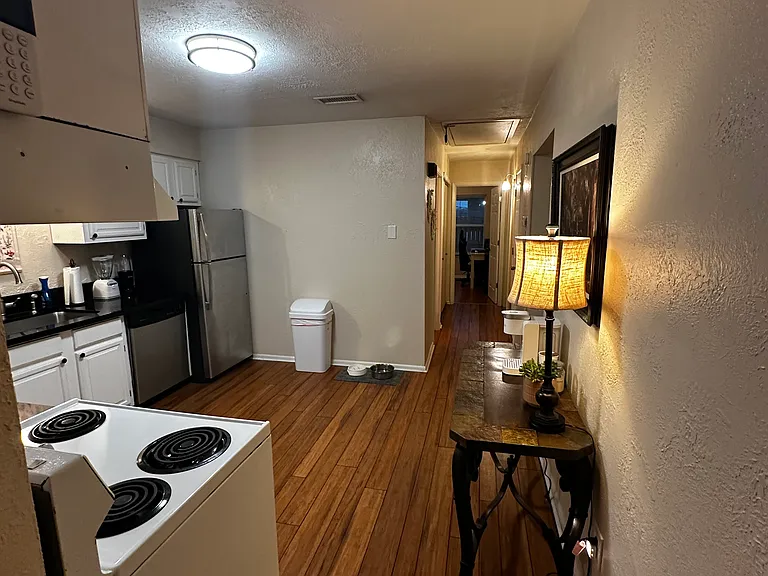 420 University Oaks Blvd — Photo 8