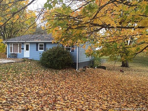 3rd image of 602 W Poplar St