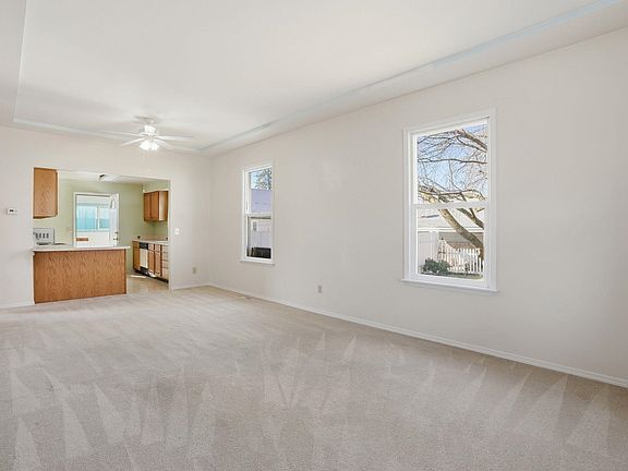 5th image of 419 W Rockwell Ave