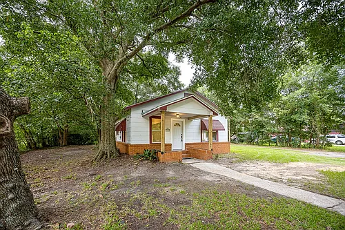 4406 Richard St Photo 1