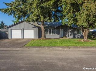 755 S 15th St, Lebanon, OR 97355
