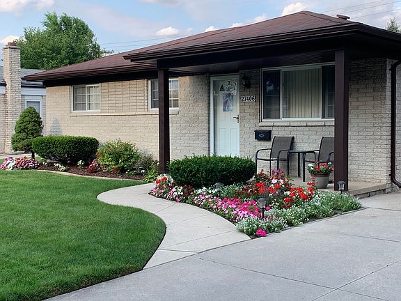 3rd image of 27406 Liberty Dr