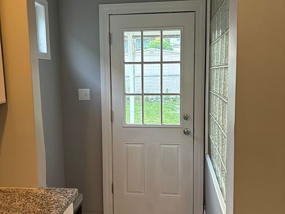 5th image of 647-649 Morgan St #647
