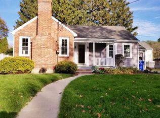 24 Murray Rd, Newton, MA 02465