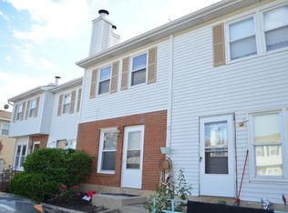 1227 Marywood Ct, Aurora, IL 60505