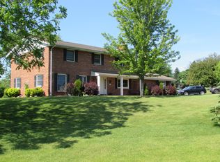 W265N5755 Mount Du Lac Dr, Lisbon, WI 53089