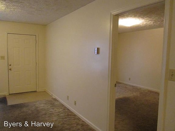 2nd image of 178 Hadley Dr APT A