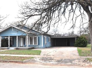 1509 Avenue C, Brownwood, TX 76801