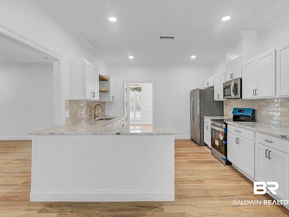 4th image of 20265 Erin Pond Rd E