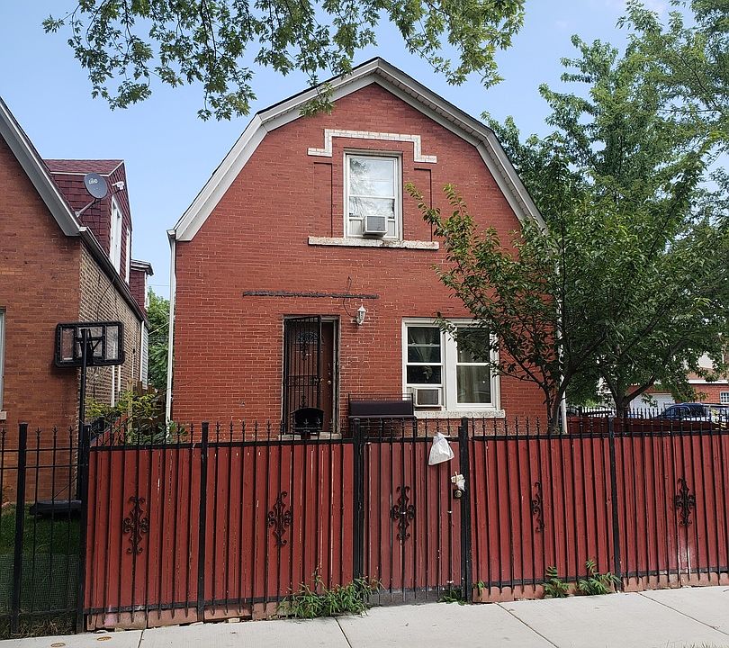 2nd image of 1101 N Karlov Ave