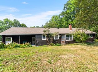 85 Readfield Rd, Manchester, ME 04351
