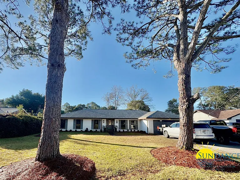 224 Yacht Club Dr NE — Photo 26