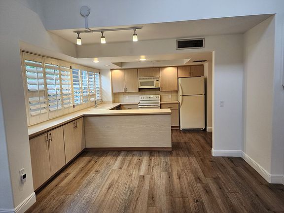 4th image of 3714 SW Sunset Trace Cir