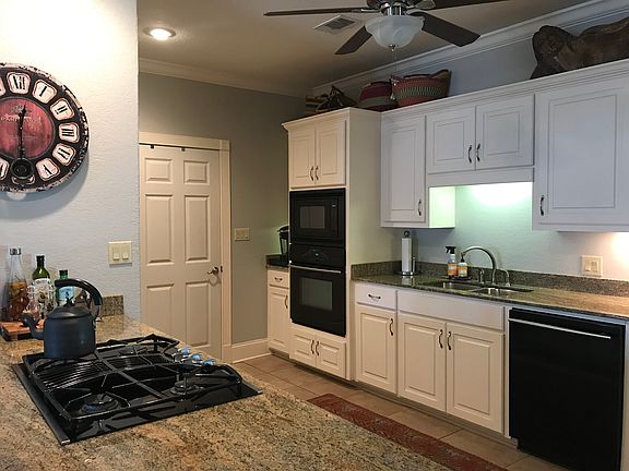 2nd image of 106 San Carlos Cv