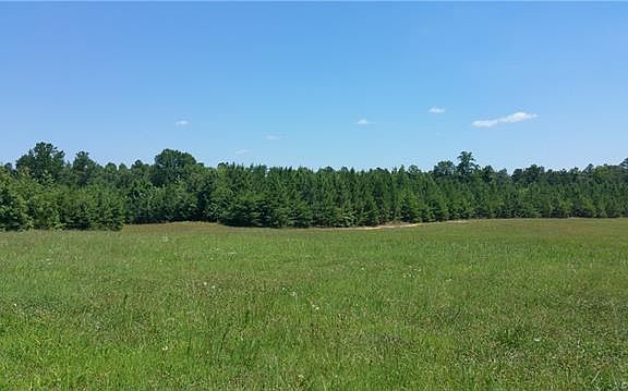 4th image of 307 Tater Ln