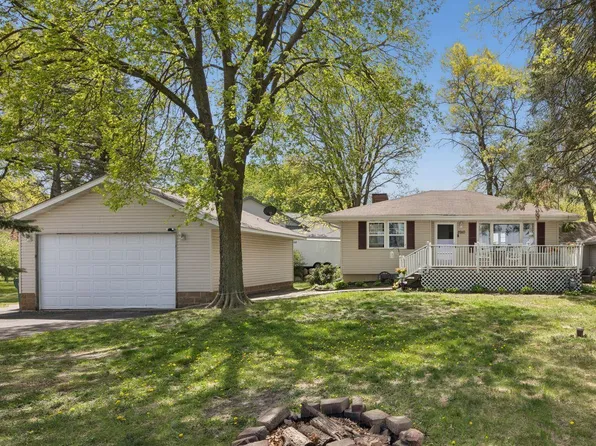 2910 95th Ave NE, Blaine, MN 55449