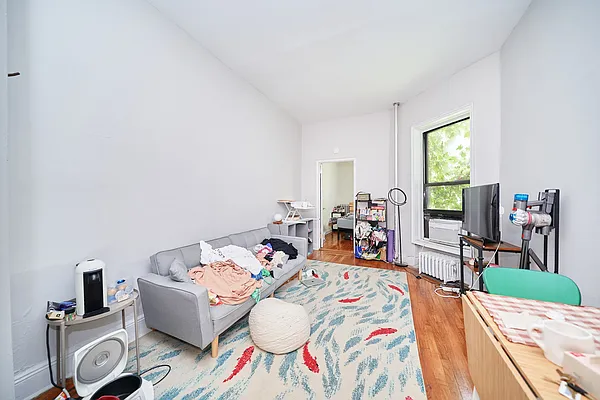 Rented by Living New York | media 7