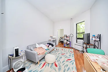 Rented by Living New York