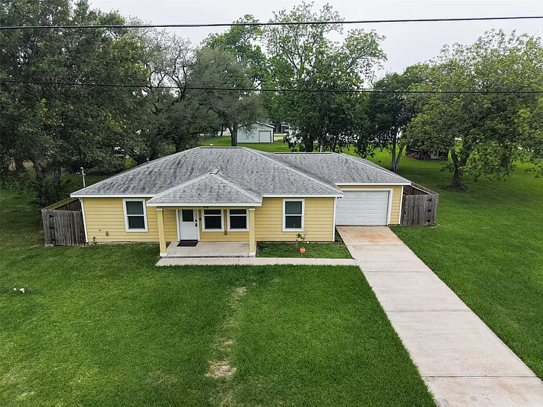 1708 Sycamore Ave — Photo 34