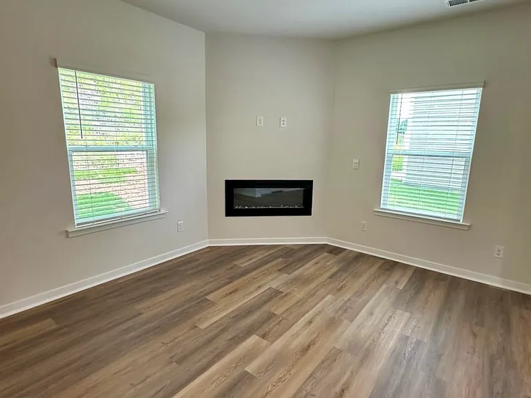 126 Rustling Waters Dr — Photo 5