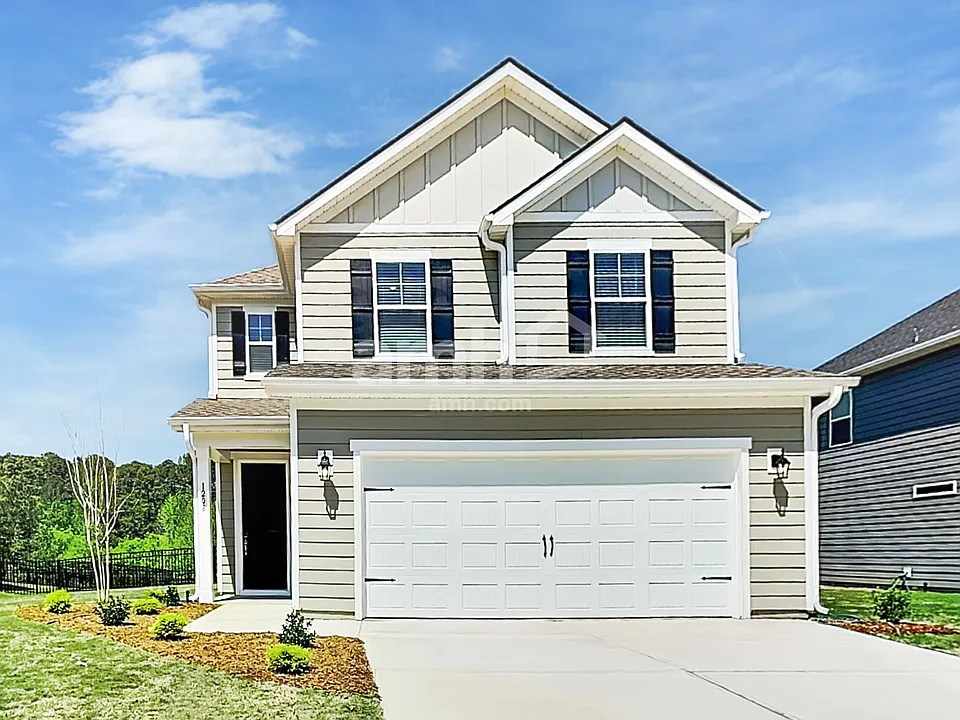 1208 Livengood Way