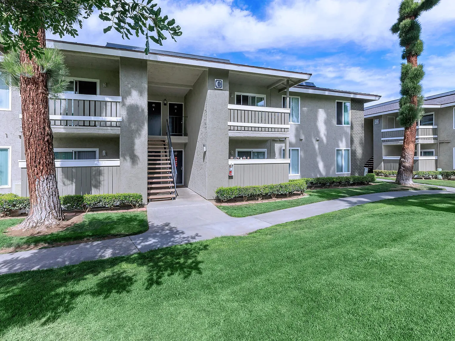 The Terrace Apartments — Photo 3